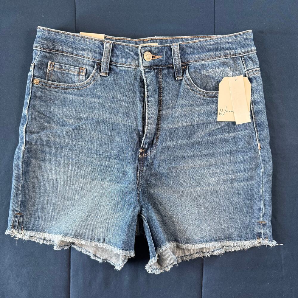 NWT Wonderly High Rise Denim Shorts Women's Size 10 Frayed Hem